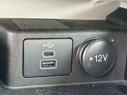 Used 2024 Ford Escape Active image 12