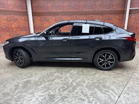 Used 2022 BMW X4 M40i w/ Premium Package image 2