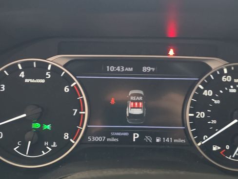 Used 2025 Nissan Rogue SV FWD image 25