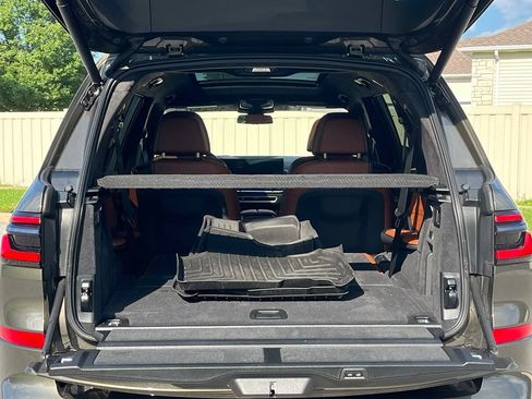 Used 2025 BMW X7 M60i AWD/4WD image 29
