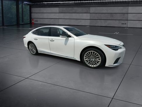 Certified 2024 Lexus LS 500 RWD image 2