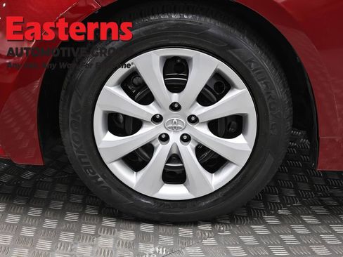 Used 2024 Toyota Corolla LE FWD image 31