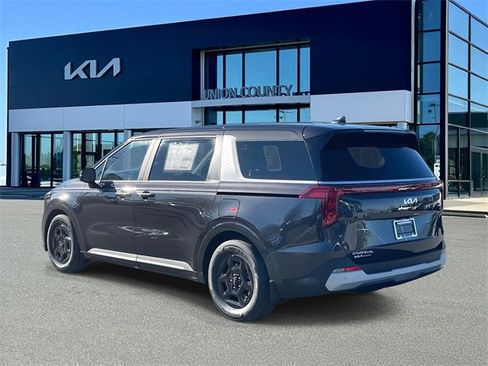 New 2026 Kia Carnival image 8