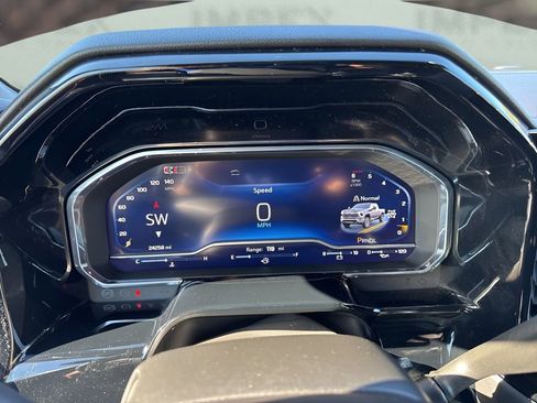 Used 2024 Chevrolet Silverado 2500 LTZ w/ LTZ Premium Package image 25