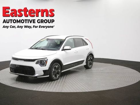 Used 2023 Kia Niro Wind w/ Wind Preserve Package FWD image 55