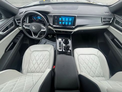 Used 2024 Volkswagen Atlas Cross Sport SEL Premium R-Line image 14