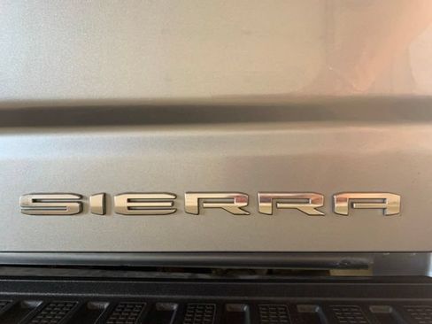 Used 2024 GMC Sierra 2500 Denali w/ Denali Reserve Package AWD/4WD image 39