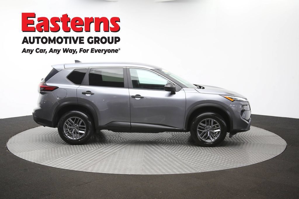 Used 2024 Nissan Rogue S AWD/4WD image 46