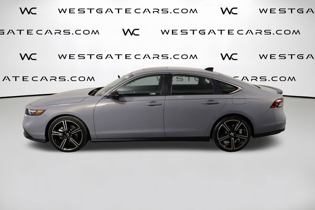 Used 2025 Honda Accord Sport image 5