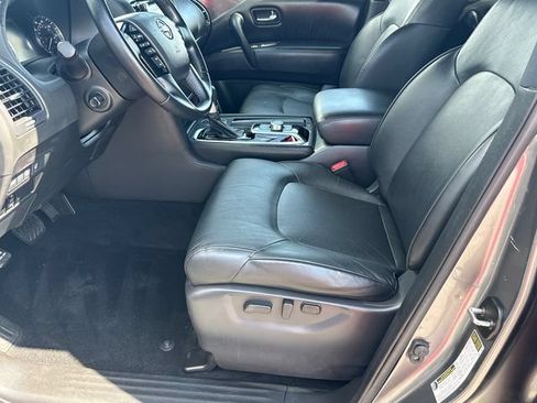 Used 2024 Nissan Armada SL w/ Midnight Edition Package RWD image 9