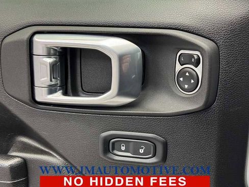 Used 2023 Jeep Gladiator Sport image 46