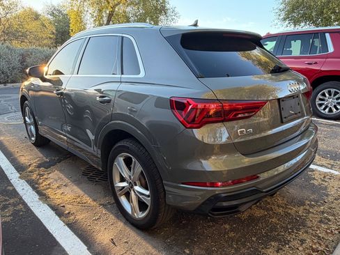 Used 2021 Audi Q3 2.0T Premium w/ Convenience Package image 4