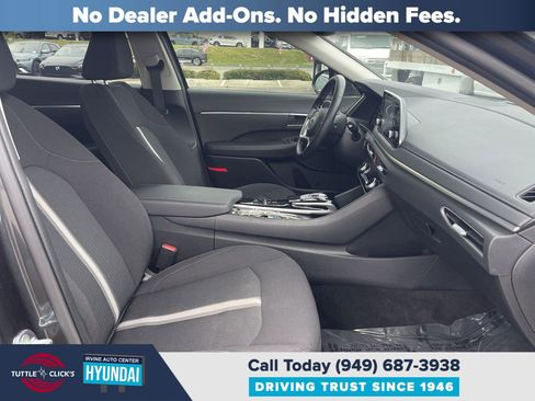 Certified 2022 Hyundai Sonata SEL w/ Convenience Package image 16