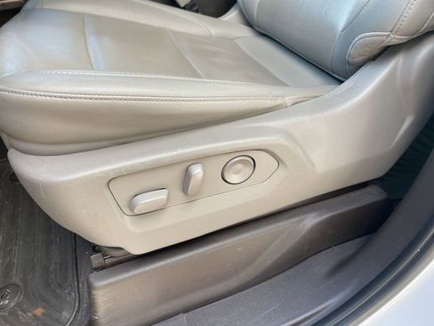 Used 2022 Chevrolet Silverado 1500 LTZ w/ LTZ Convenience Package II image 45