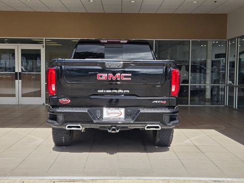 Used 2022 GMC Sierra 1500 AT4 w/ AT4 Preferred Package AWD/4WD image 6