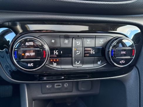 Certified 2021 Buick Encore GX Essence w/ Experience Buick Package image 16