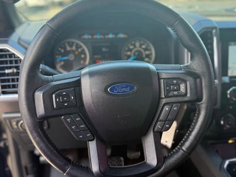 Used 2016 Ford F150 XLT w/ Equipment Group 302A Luxury RWD image 11