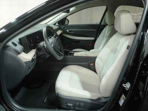 Used 2024 Hyundai Sonata SEL FWD image 10