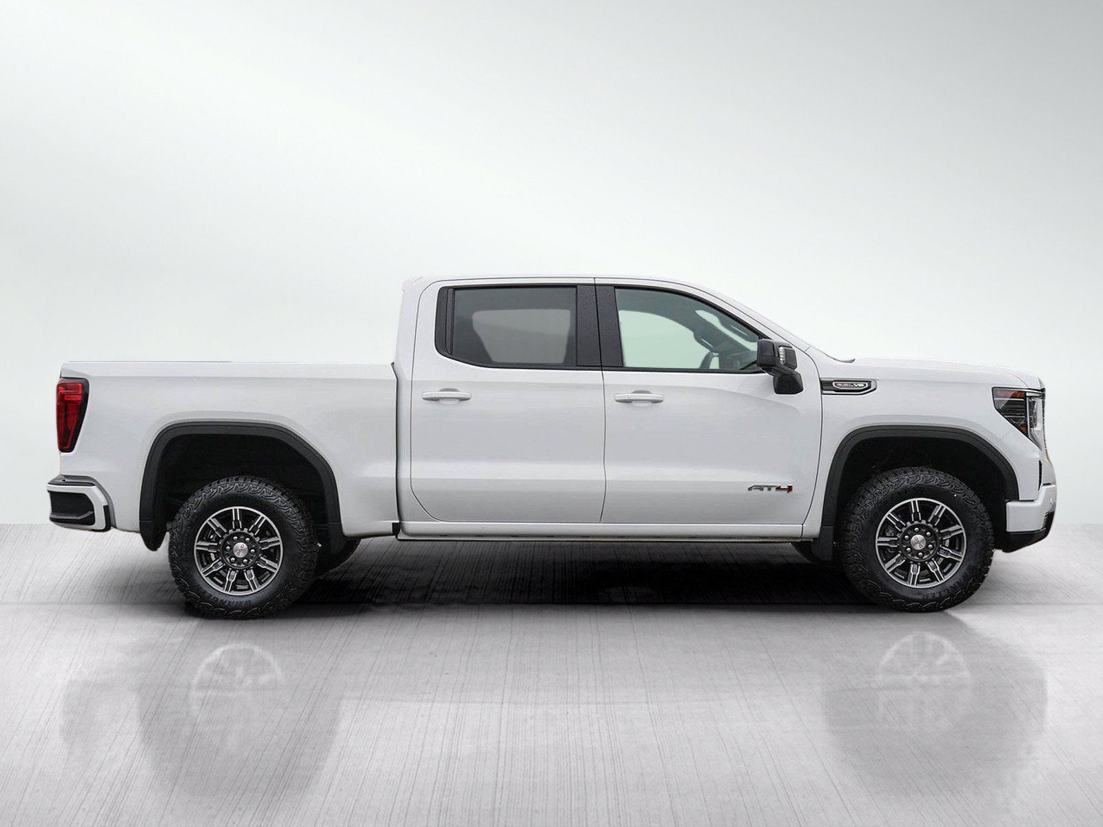 Used 2025 GMC Sierra 1500 AT4 AWD/4WD image 6