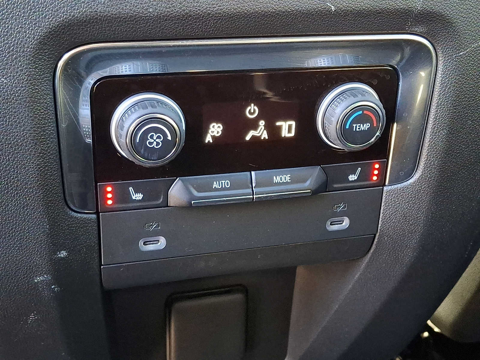 Used 2022 Chevrolet Tahoe High Country AWD/4WD image 12