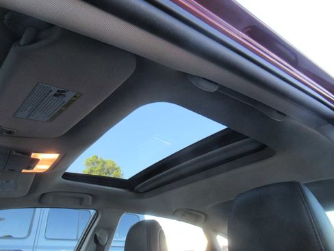 Used 2015 Toyota Avalon XLE Premium image 32