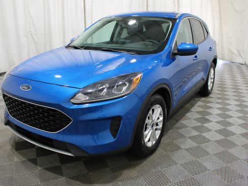Used 2021 Ford Escape SE w/ Convenience Package FWD image 32