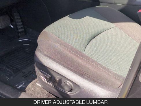 Used 2024 Toyota RAV4 XLE AWD/4WD image 15