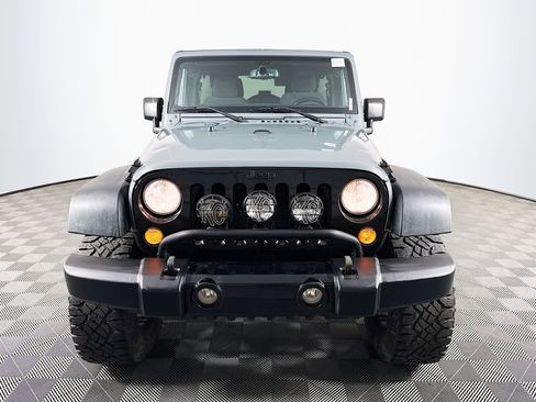 Used 2015 Jeep Wrangler Unlimited Sport image 2