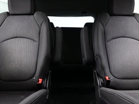 Used 2015 Chevrolet Traverse LT w/ Style and Technology Package image 16