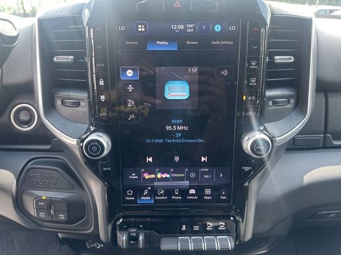 Used 2025 RAM 2500 Big Horn AWD/4WD image 29