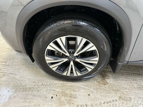 Certified 2023 Nissan Rogue SV image 11