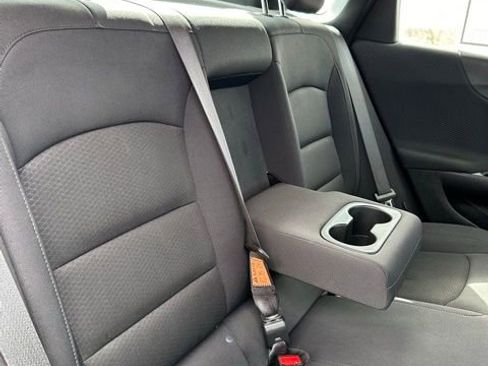 Used 2023 Chevrolet Malibu LT image 15