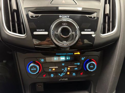 Used 2016 Ford Focus RS image 23