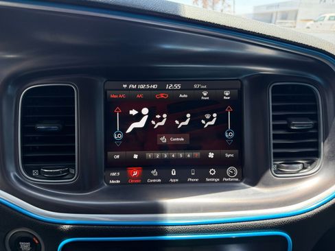 Used 2020 Dodge Charger Scat Pack RWD image 25