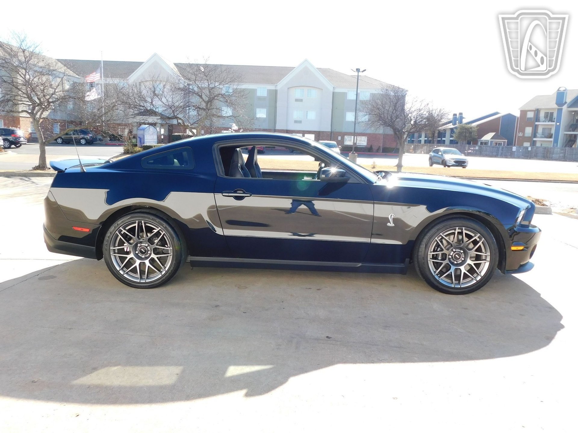 Used 2012 Ford Mustang Shelby GT500 w/ SVT Performance Pkg RWD image 6