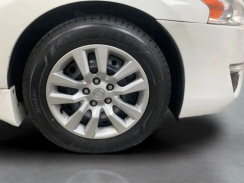 Used 2013 Nissan Altima 2.5 S FWD image 27
