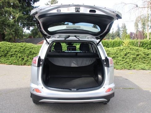 Used 2016 Toyota RAV4 Limited w/ Advanced Technology Package AWD/4WD image 18