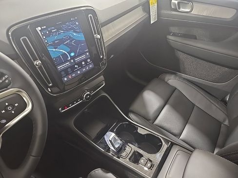 New 2026 Volvo XC40 B5 Plus w/ Climate Package image 11