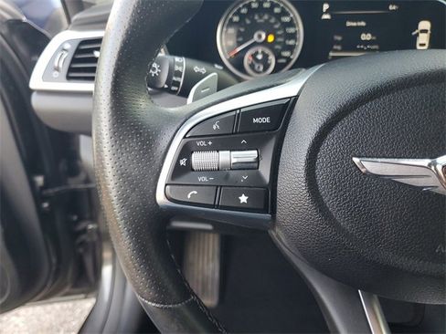 Used 2022 Genesis G70 2.0T image 15