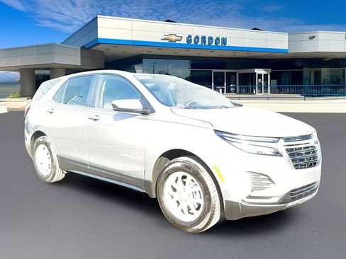 Used 2023 Chevrolet Equinox LT image 6