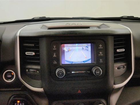 Used 2019 RAM 1500 Big Horn image 25