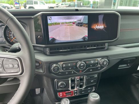 New 2026 Jeep Gladiator Rubicon AWD/4WD image 9