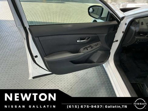Used 2021 Nissan Sentra S FWD image 32