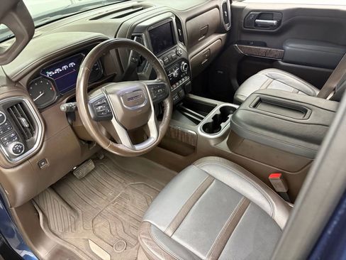 Used 2022 GMC Sierra 1500 Denali w/ Driver Alert Package II AWD/4WD image 17