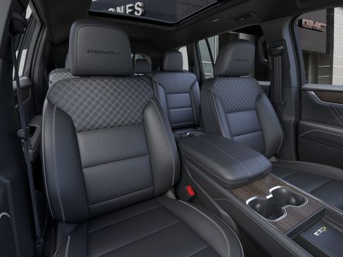 New 2026 GMC Acadia Denali w/ Super Cruise Package FWD image 16