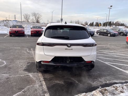 New 2026 Alfa Romeo Tonale Sprint image 8