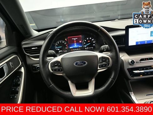 Used 2023 Ford Explorer XLT w/ Equipment Group 202A AWD/4WD image 29