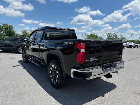 Used 2020 Chevrolet Silverado 2500 LT w/ All Star Edition AWD/4WD image 4