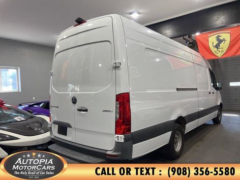Used 2022 Mercedes-Benz Sprinter 3500 image 5