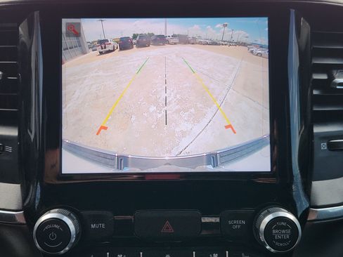 Used 2023 RAM 1500 Laramie AWD/4WD image 21